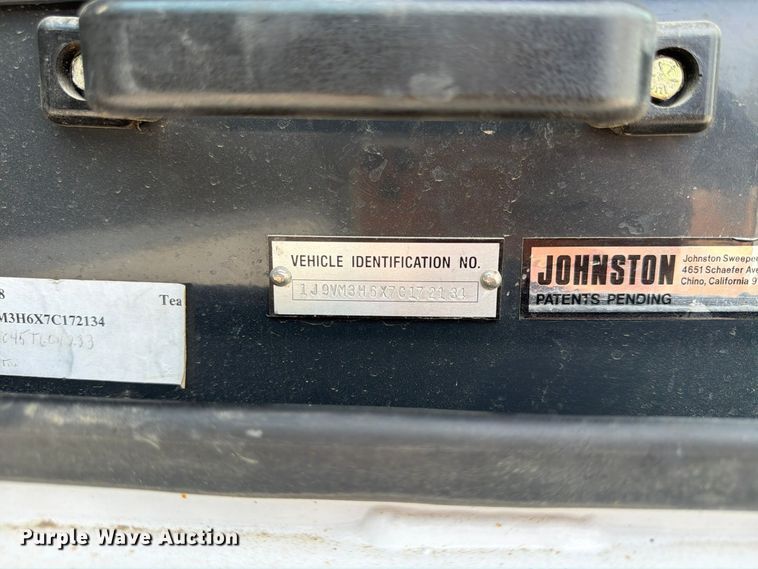 image for item FU4839 2007 Allianz Johnston 3000 street sweeper