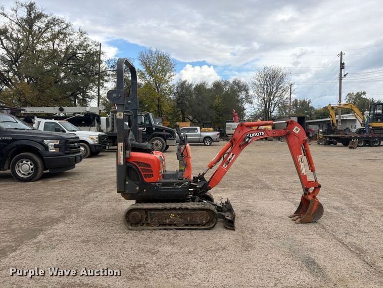 image for item FU4840 2014 Kubota K008-3 mini excavator