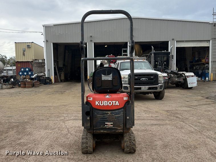 image for item FU4840 2014 Kubota K008-3 mini excavator