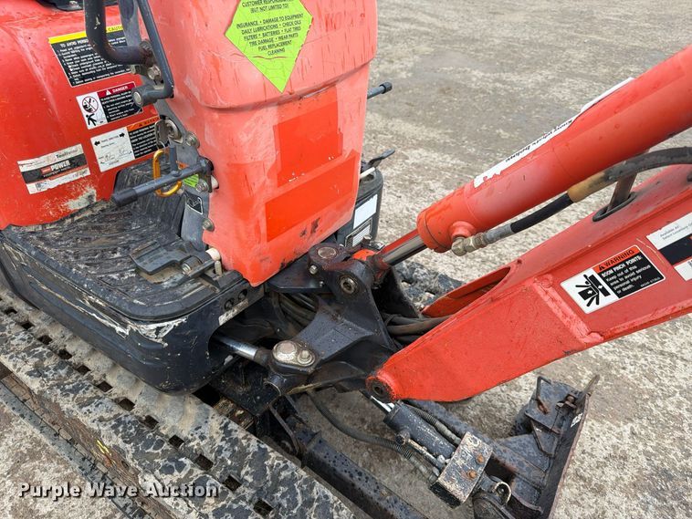 image for item FU4840 2014 Kubota K008-3 mini excavator