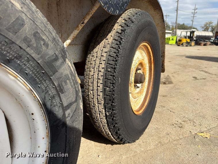 image for item FU4841 Fuel trailer
