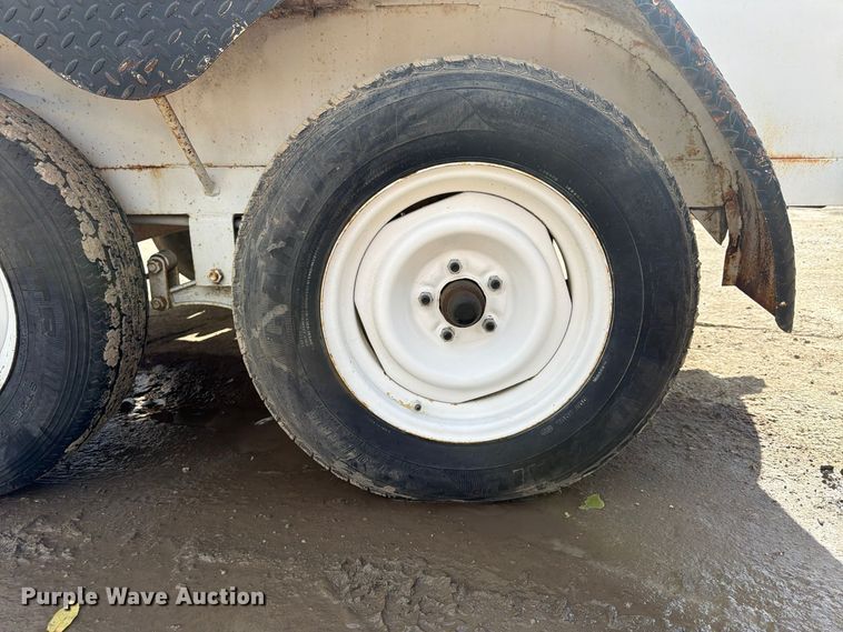 image for item FU4841 Fuel trailer