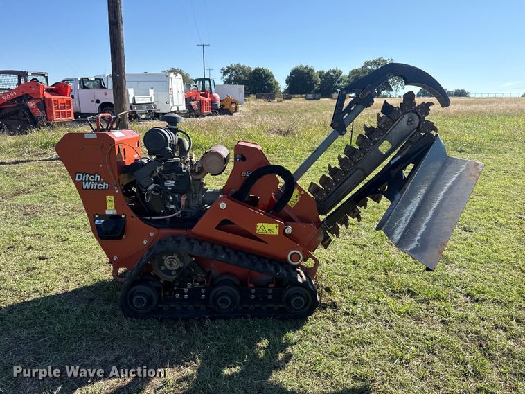 image for item FV2061 2020 Ditch Witch C24X trencher