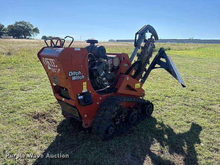 image for item FV2061 2020 Ditch Witch C24X trencher