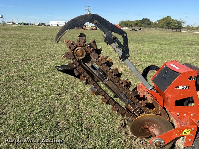 image for item FV2061 2020 Ditch Witch C24X trencher