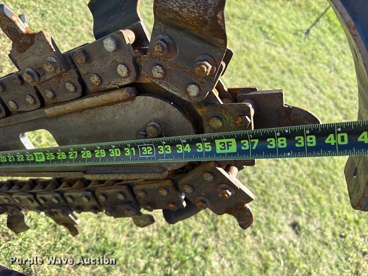 image for item FV2061 2020 Ditch Witch C24X trencher