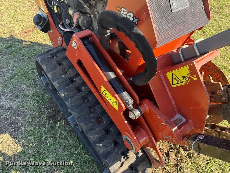 image for item FV2061 2020 Ditch Witch C24X trencher