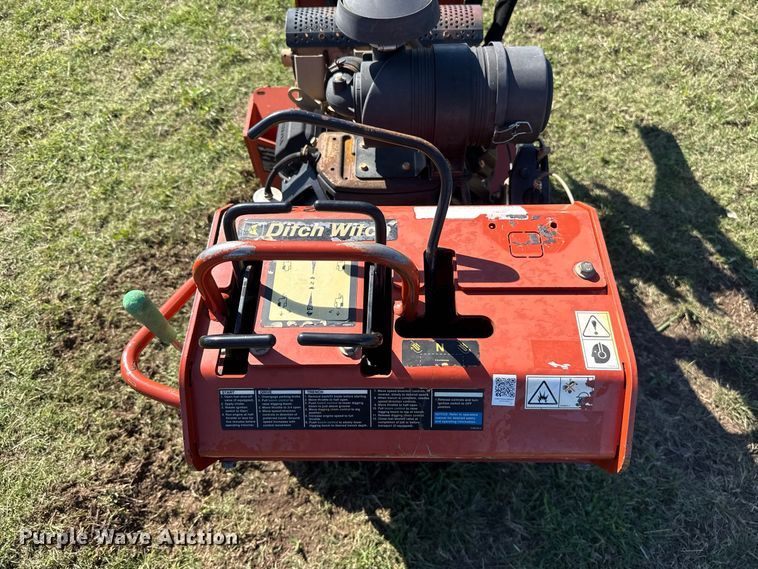 image for item FV2061 2020 Ditch Witch C24X trencher