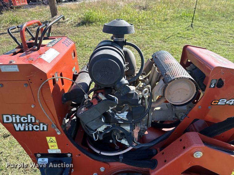 image for item FV2061 2020 Ditch Witch C24X trencher