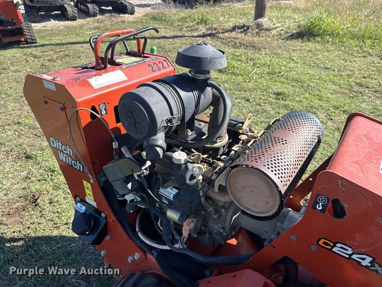 image for item FV2061 2020 Ditch Witch C24X trencher