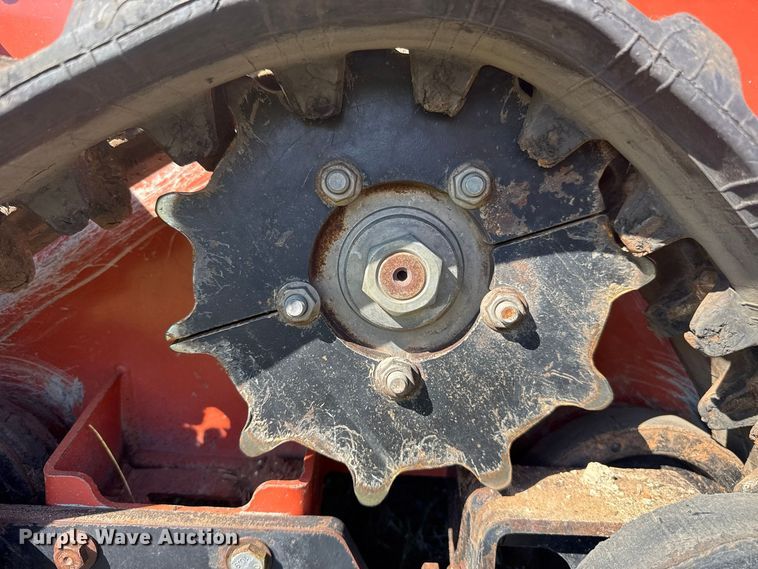 image for item FV2061 2020 Ditch Witch C24X trencher