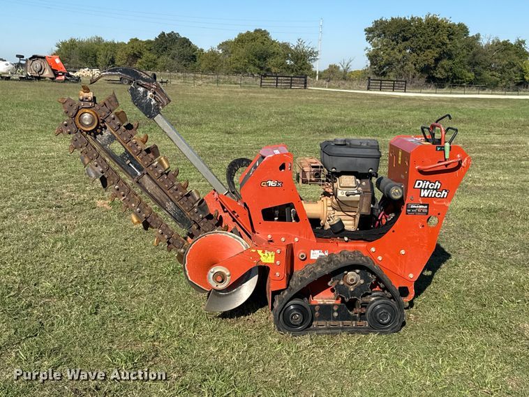 image for item FV2076 2019 Ditch Witch C16X trencher