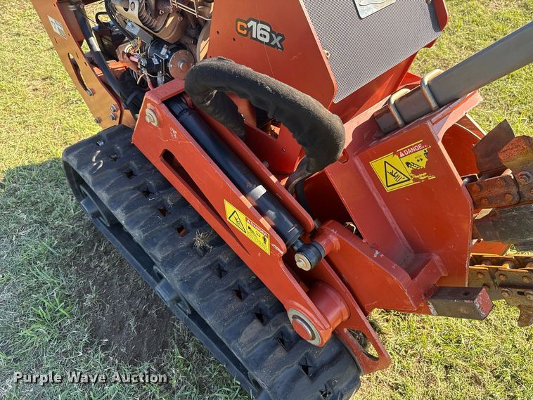 image for item FV2076 2019 Ditch Witch C16X trencher