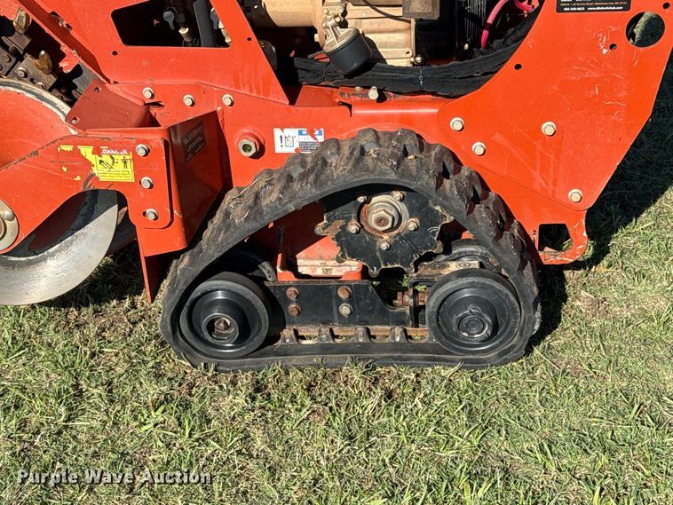 image for item FV2076 2019 Ditch Witch C16X trencher