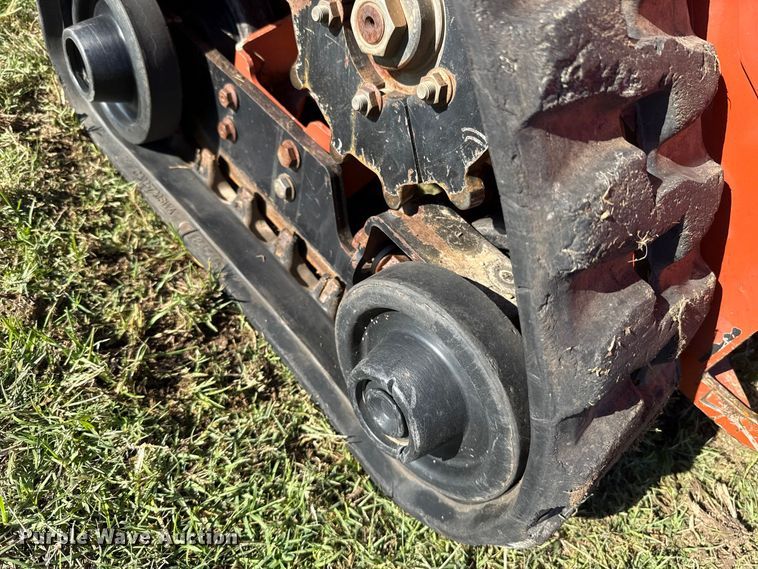 image for item FV2076 2019 Ditch Witch C16X trencher
