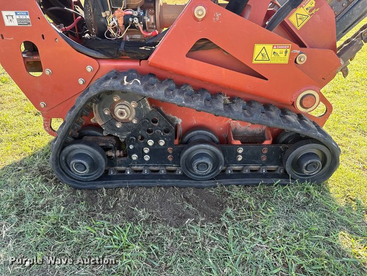 image for item FV2076 2019 Ditch Witch C16X trencher