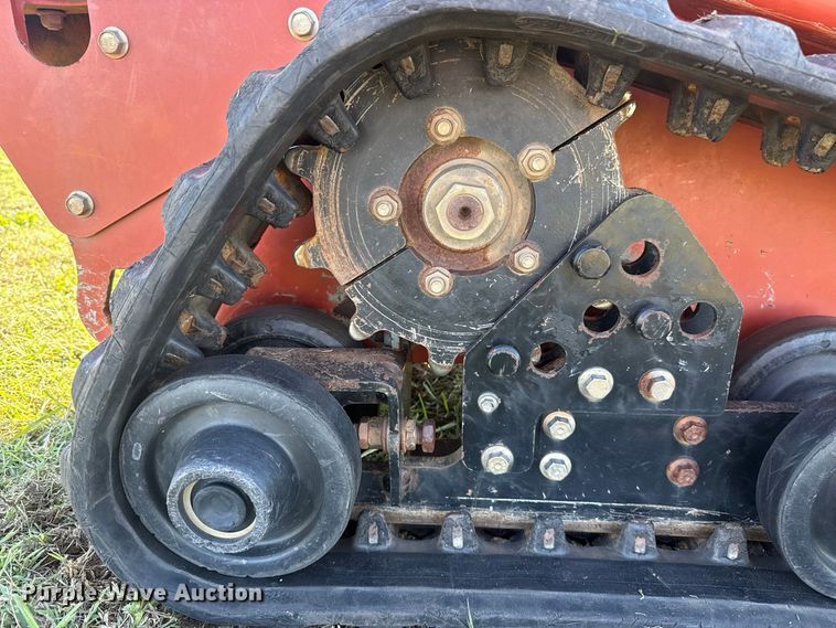 image for item FV2076 2019 Ditch Witch C16X trencher