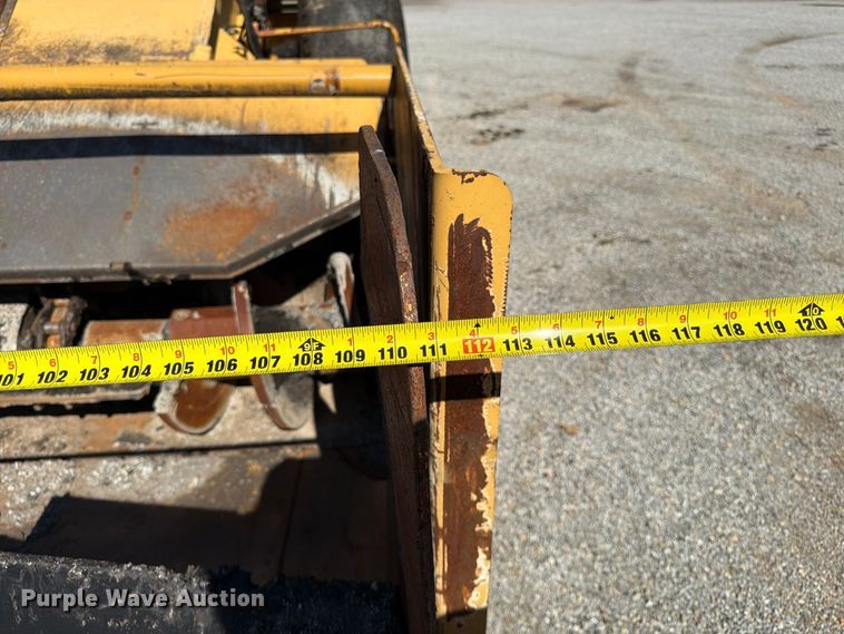 image for item FV6002 Weiler E2850 material transfer vehicle