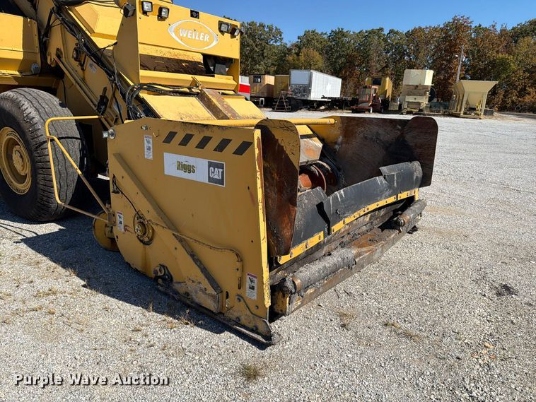 image for item FV6002 Weiler E2850 material transfer vehicle
