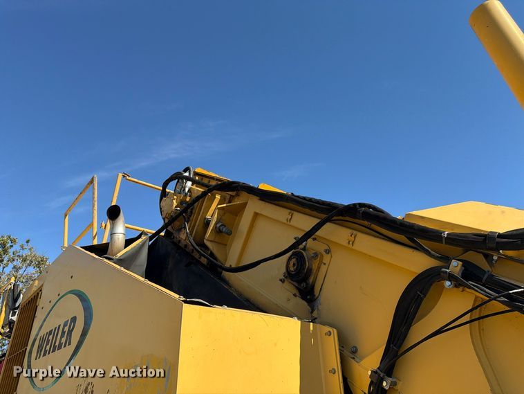 image for item FV6002 Weiler E2850 material transfer vehicle