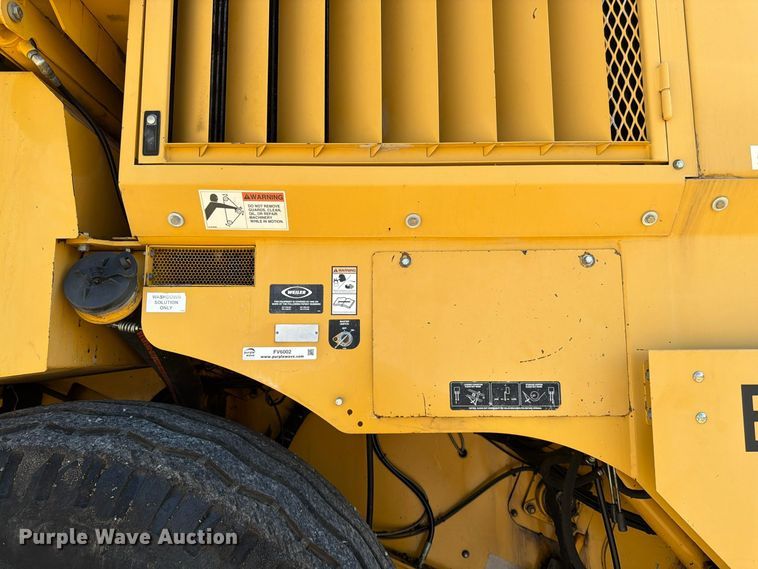 image for item FV6002 Weiler E2850 material transfer vehicle