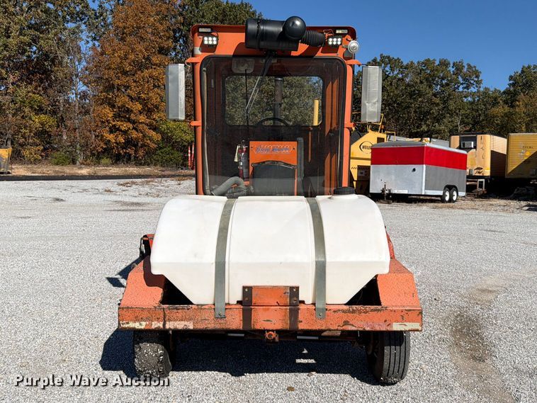 image for item FV6003 2003 Broce CR 350 broom