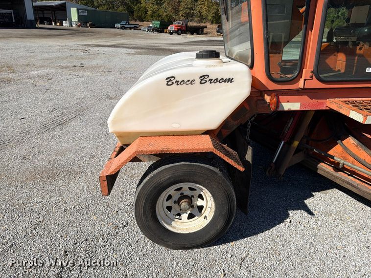 image for item FV6003 2003 Broce CR 350 broom