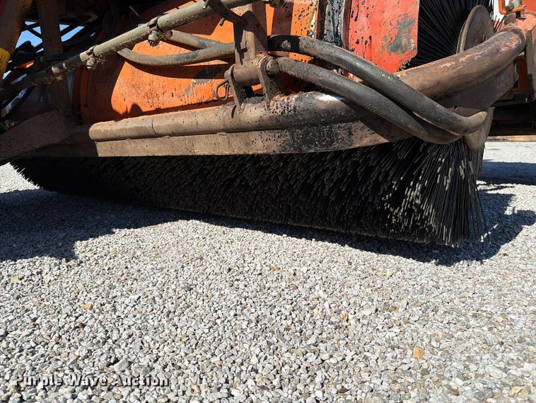 image for item FV6003 2003 Broce CR 350 broom