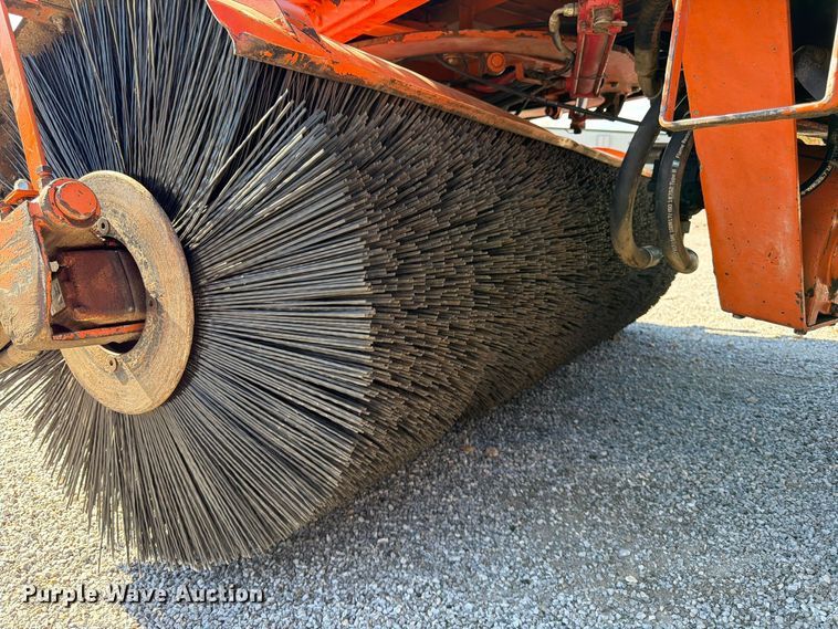 image for item FV6003 2003 Broce CR 350 broom