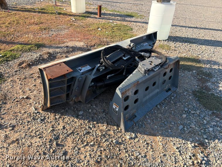 image for item FV6009 Case Construction/Grouser Products skid steer dozer blade