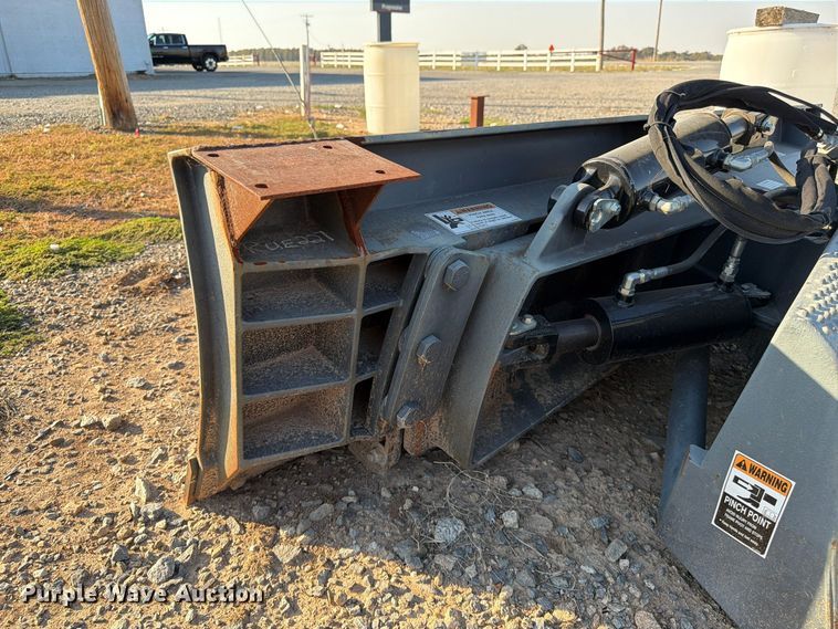 image for item FV6009 Case Construction/Grouser Products skid steer dozer blade