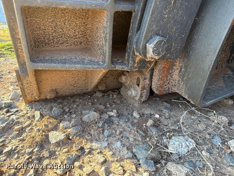 image for item FV6009 Case Construction/Grouser Products skid steer dozer blade