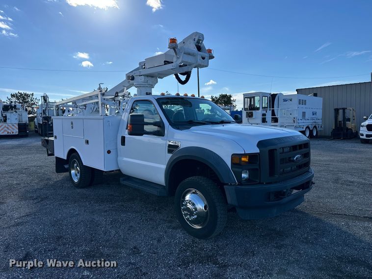image for item FW3563 2009 Ford F450 Super Duty bucket truck