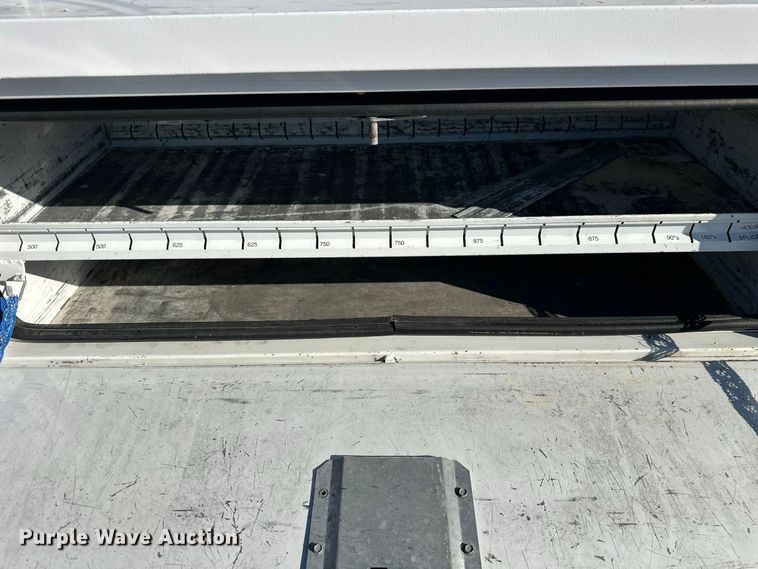 image for item FW3563 2009 Ford F450 Super Duty bucket truck