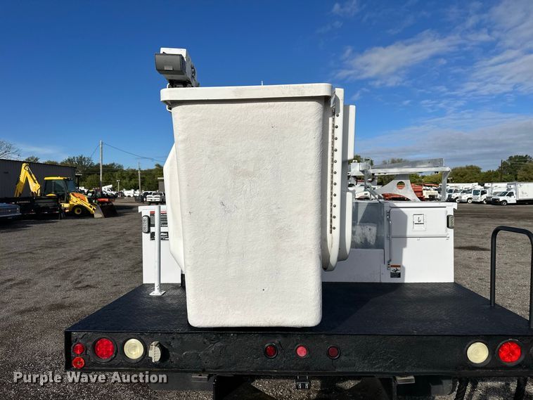image for item FW3563 2009 Ford F450 Super Duty bucket truck