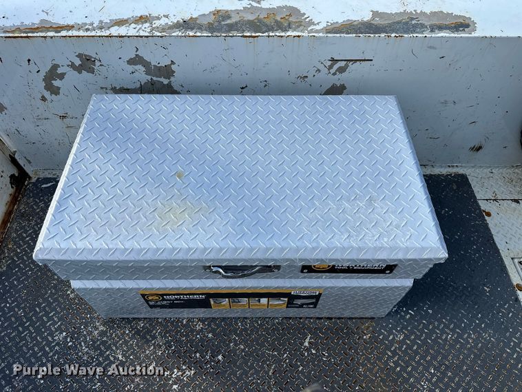 image for item FW3563 2009 Ford F450 Super Duty bucket truck