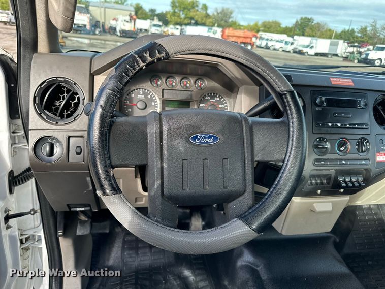 image for item FW3563 2009 Ford F450 Super Duty bucket truck