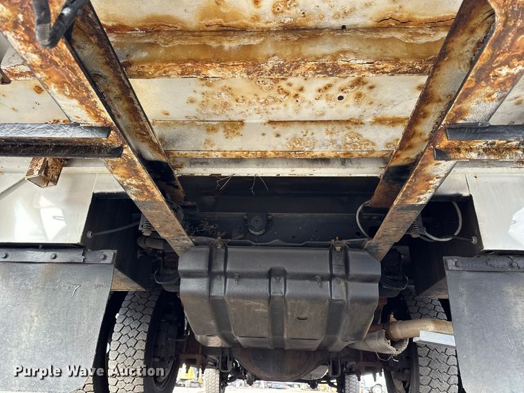 image for item FW3563 2009 Ford F450 Super Duty bucket truck