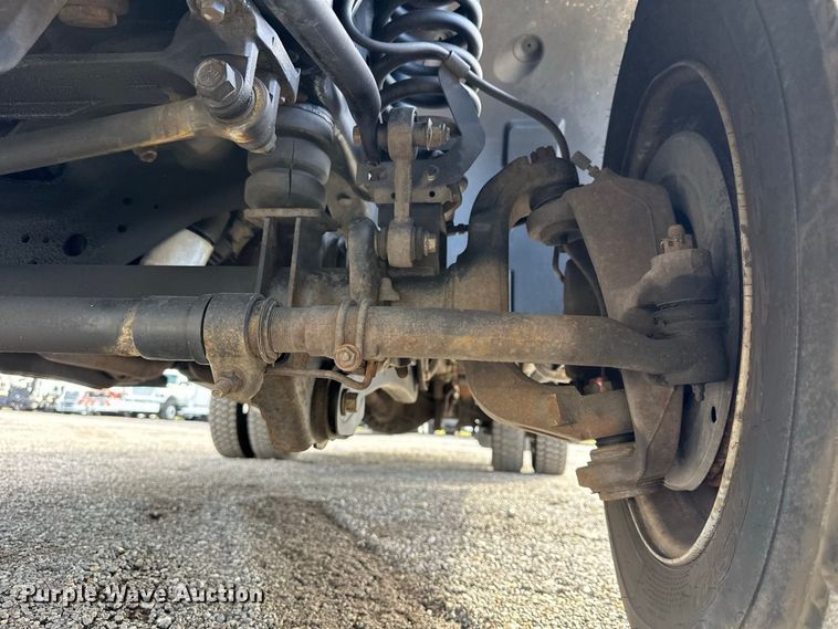image for item FW3563 2009 Ford F450 Super Duty bucket truck
