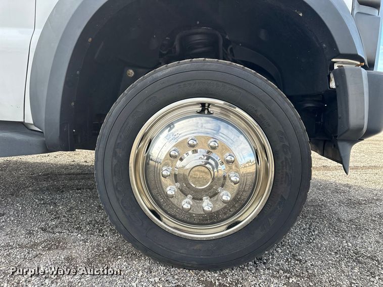 image for item FW3563 2009 Ford F450 Super Duty bucket truck