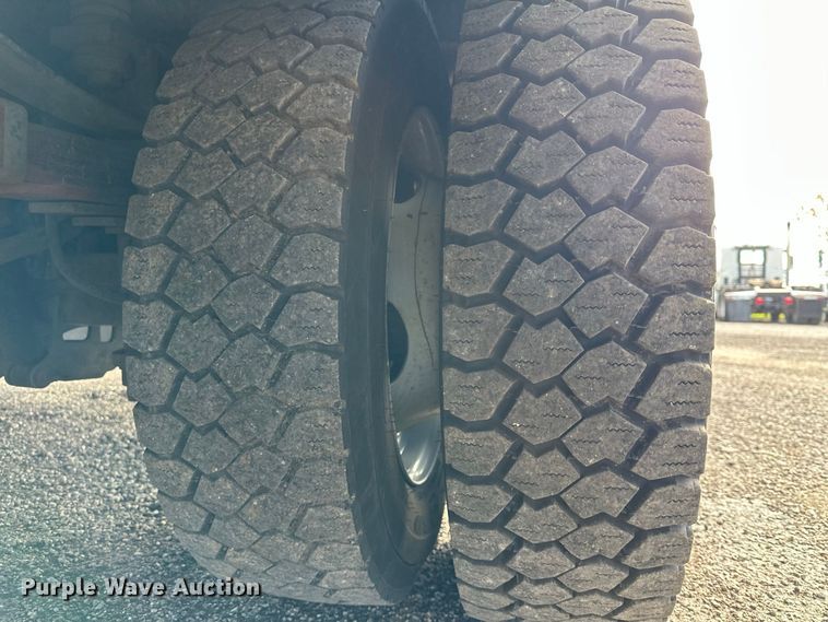 image for item FW3563 2009 Ford F450 Super Duty bucket truck