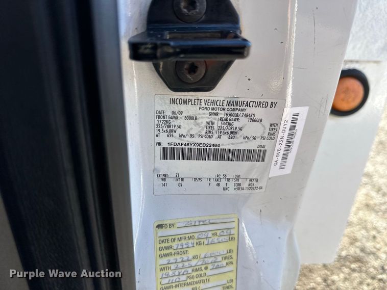 image for item FW3563 2009 Ford F450 Super Duty bucket truck