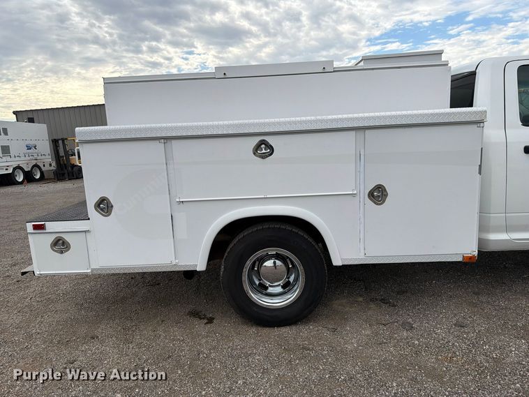 image for item FW3573 2012 Dodge Ram 3500 utility bed pickup truck