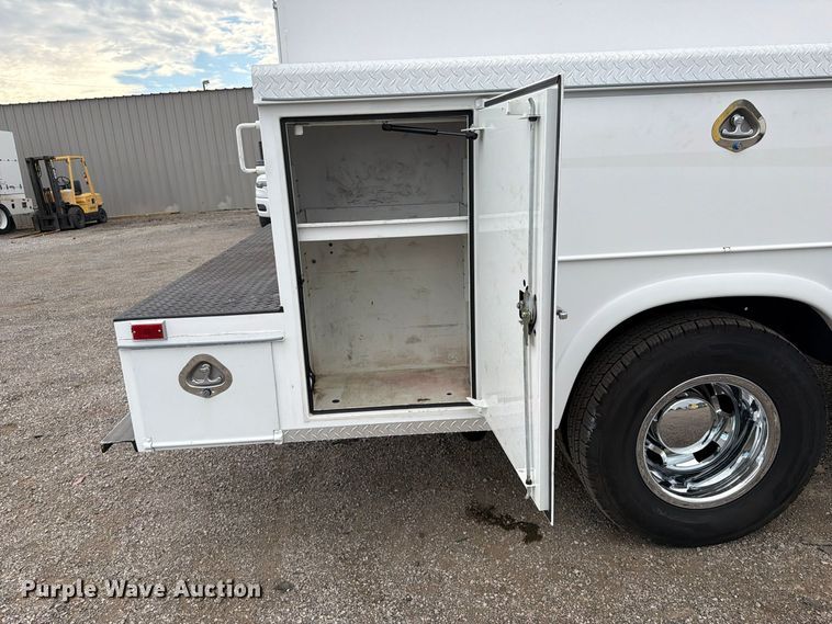 image for item FW3573 2012 Dodge Ram 3500 utility bed pickup truck