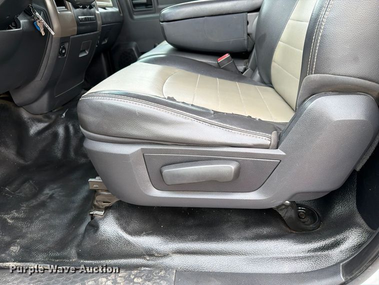 image for item FW3573 2012 Dodge Ram 3500 utility bed pickup truck