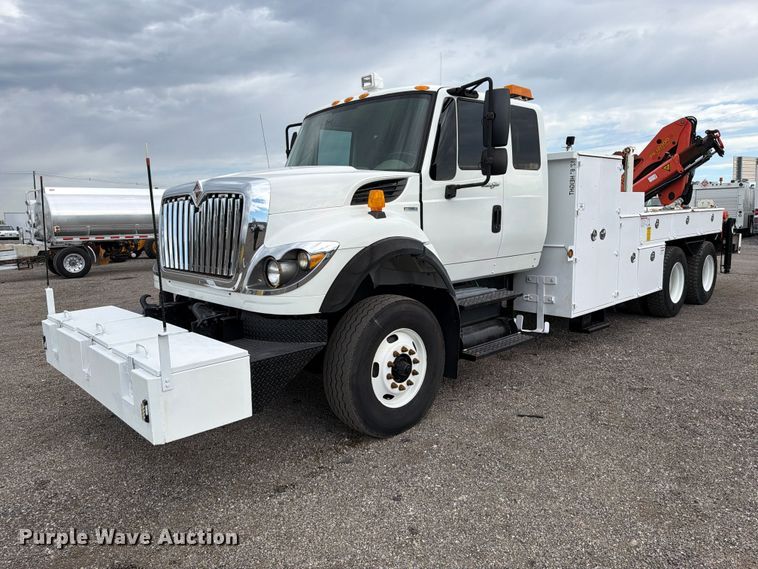 image for item FW3574 2011 International WorkStar 7400 crane truck