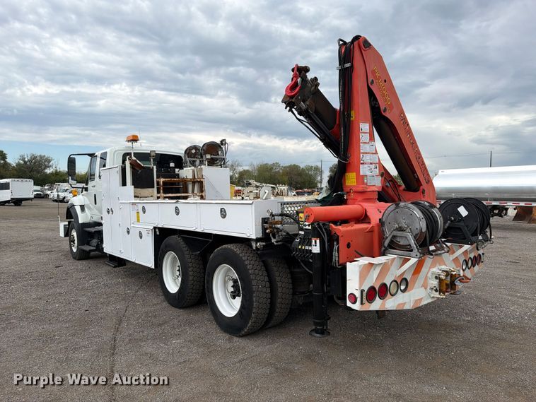 image for item FW3574 2011 International WorkStar 7400 crane truck