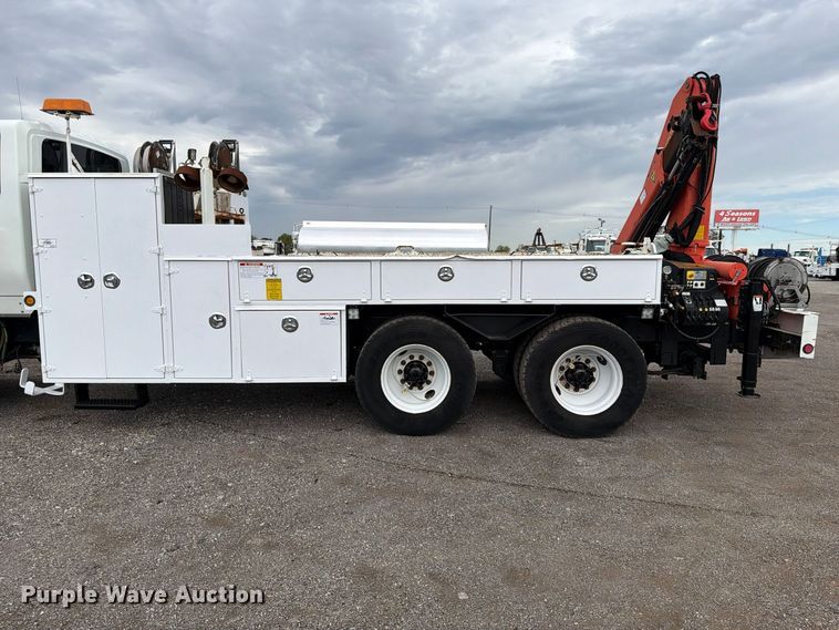 image for item FW3574 2011 International WorkStar 7400 crane truck