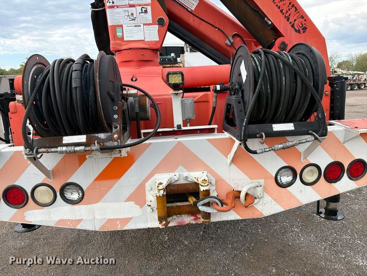 image for item FW3574 2011 International WorkStar 7400 crane truck