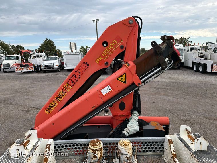 image for item FW3574 2011 International WorkStar 7400 crane truck